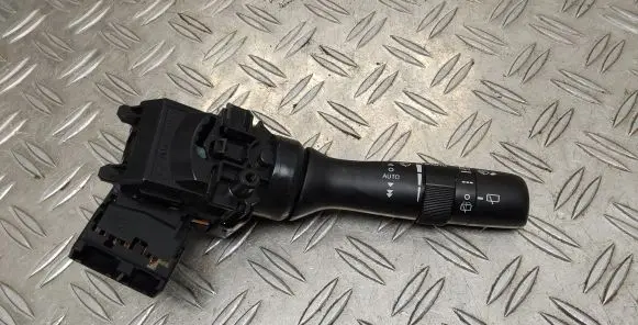 Toyota Yaris Wiper control stalk 0D190 17F936