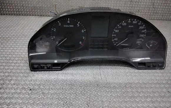 Audi A8 S8 D2 4D Speedometer (instrument cluster) 88311254
