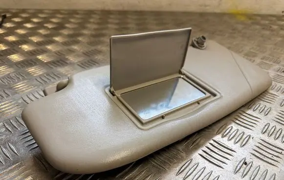 Nissan Qashqai Sun visor