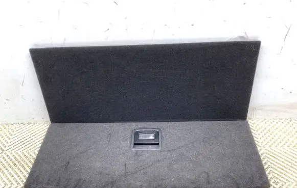 Trunk/boot floor carpet liner