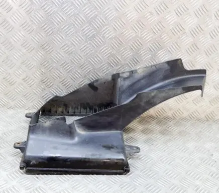 Maserati Quattroporte Air intake duct part 10146546 670002899