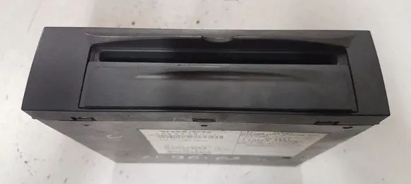 Volvo XC90 CD/DVD changer 306573901 31140002