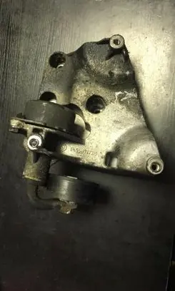 BMW 3 E46 A/C compressor mount bracket 7787319