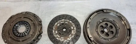 Opel Insignia A Dual mass flywheel 3082001140