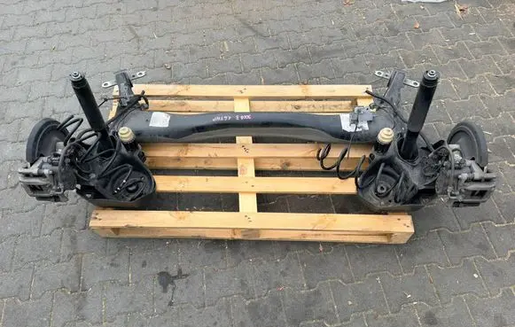 Peugeot 3008 II Rear beam