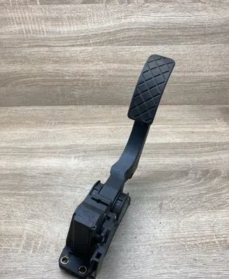 Skoda Fabia Mk1 (6Y) Accelerator throttle pedal 6Q1721503A 0280752215