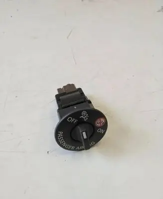 Renault Clio IV Passenger airbag on/off switch 681995290R 291239 4411104750