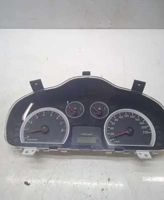 Hyundai Santa Fe Speedometer (instrument cluster) 77962030