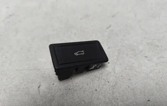 Volkswagen Touareg II Tailgate/boot open switch button 7P6959520B