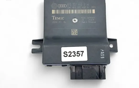 Audi A6 S6 C6 4F Gateway control module 4F0907468D 4F0910468A