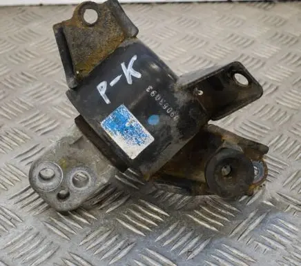 KIA Ceed Engine mount bracket