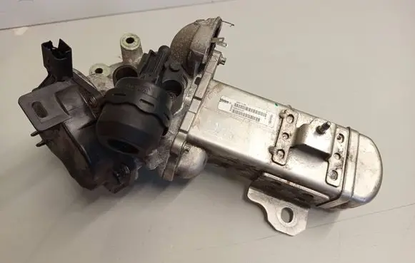 Citroen Jumpy EGR valve cooler MM111BL V29004027