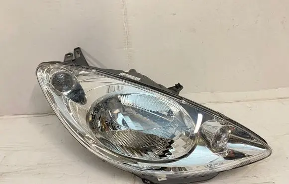 Peugeot 1007 Headlight/headlamp 620649 89900054 09072010