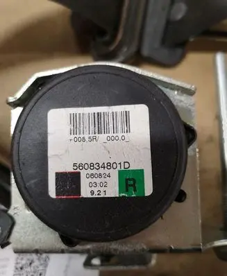 Opel Zafira B Front seatbelt 560834801D