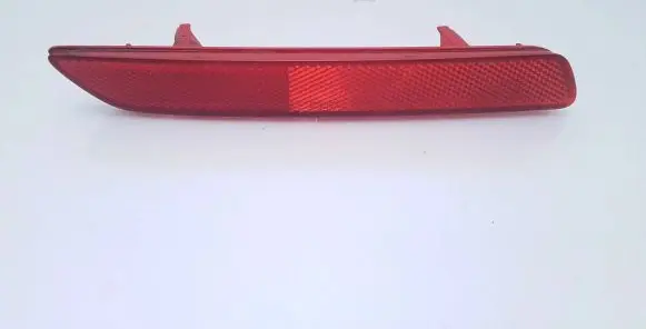 Honda CR-V Rear tail light reflector P9069