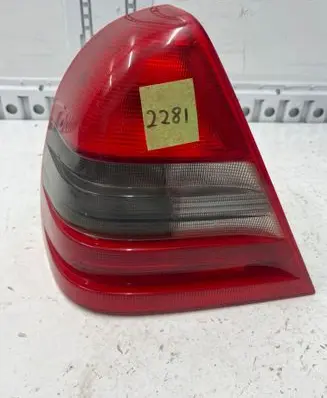 Mercedes-Benz C W202 Rear/tail lights 2028200964 3301520509