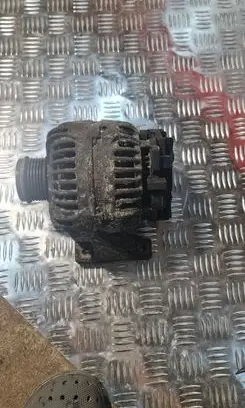Volvo XC90 Generator/alternator 30658085