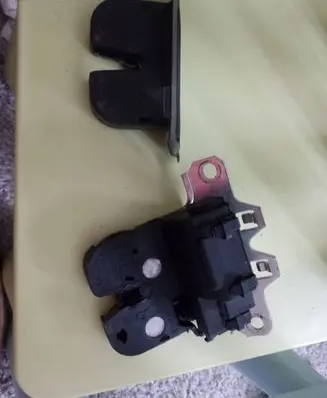 Opel Insignia A Tailgate/trunk/boot lock/catch/latch 13253732