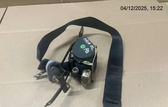 Nissan Primera Front seatbelt 86884AV700