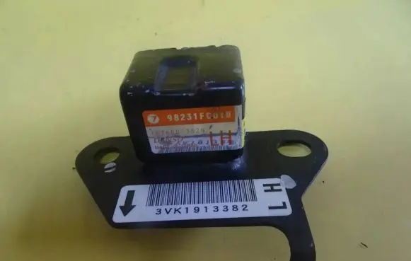 Subaru Forester SF Airbag deployment crash/impact sensor 98231FC010 187600-3528 1876003528