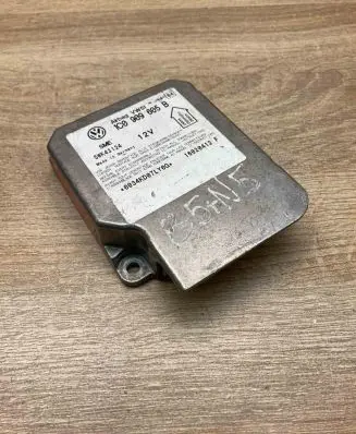 Volkswagen PASSAT B5.5 Airbag control unit/module 1C0909605B 5WK43124