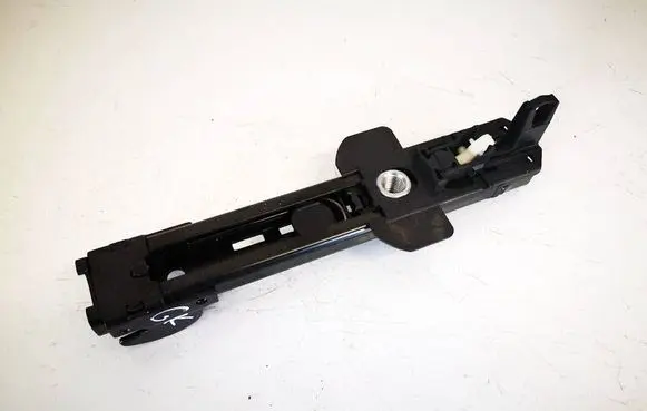 Audi Q7 4L Seat belt adjustment rail 8e0857833f