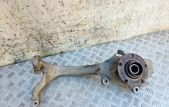 Audi A8 S8 D3 4E Front wheel hub 4E0258M