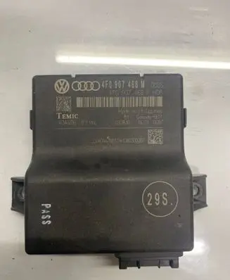 Audi A6 S6 C6 4F Gateway control module 4F0907468M 404476 4F0907468F