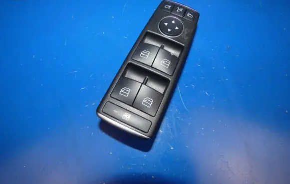 Mercedes-Benz GLA W156 X156 Electric window control switch A1669054400 1K10021505