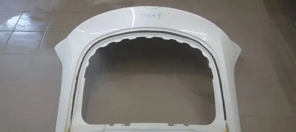 Tesla Model Y Tailgate/trunk/boot lid 1493410-ED-A