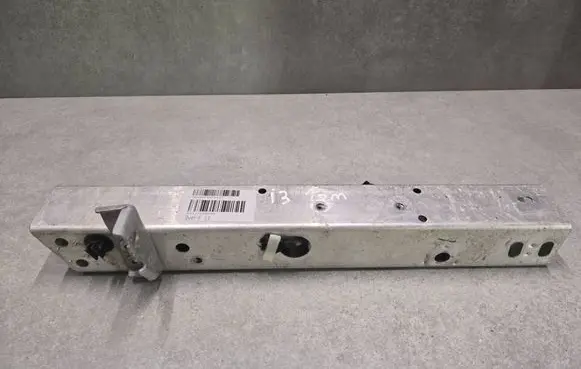 BMW i3 Front bumper support beam D5222076000