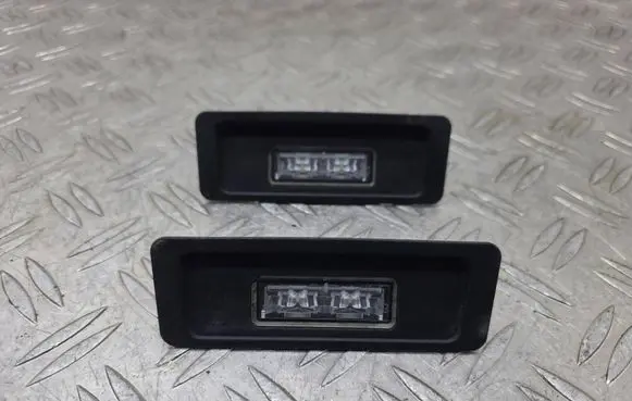 Volvo V40 Number plate light 31352526