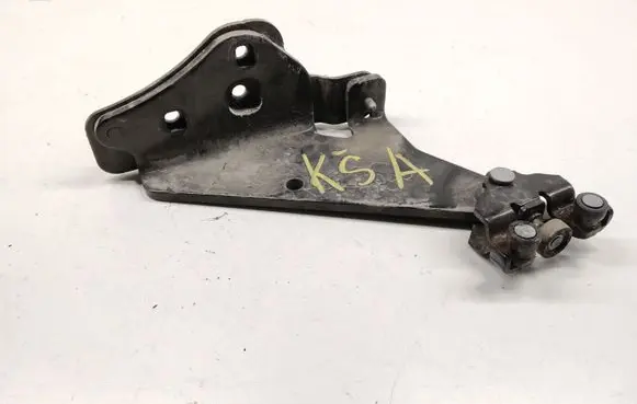 Renault Kangoo II Sliding door lower roller guide/hinge 497763A