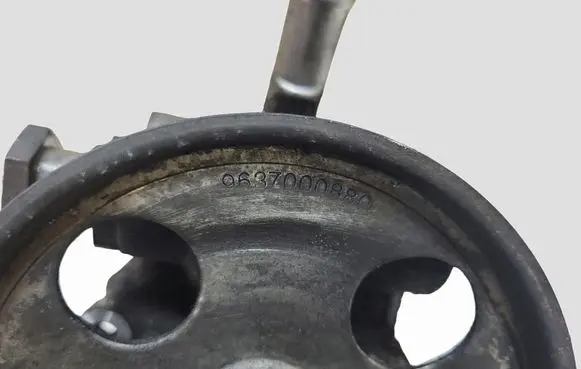 Peugeot 407 Power steering pump 9637000880 9658419280