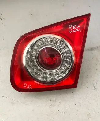 Volkswagen Jetta V Tailgate rear/tail lights 1K5945094 963152