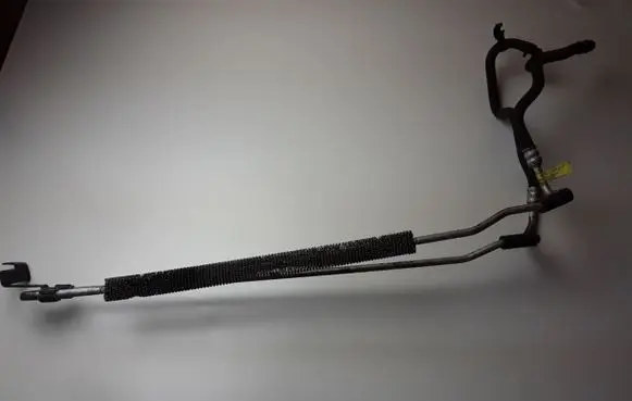 Volvo XC90 Power steering radiator 31280430