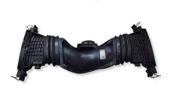 Mercedes-Benz E C207 W207 Turbo air intake inlet pipe/hose A6420900142
