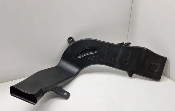BMW i4 Cabin air duct channel 7946048