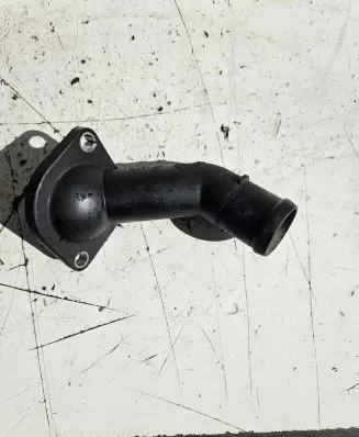 Volkswagen Golf IV Engine coolant pipe/hose 06A121121C
