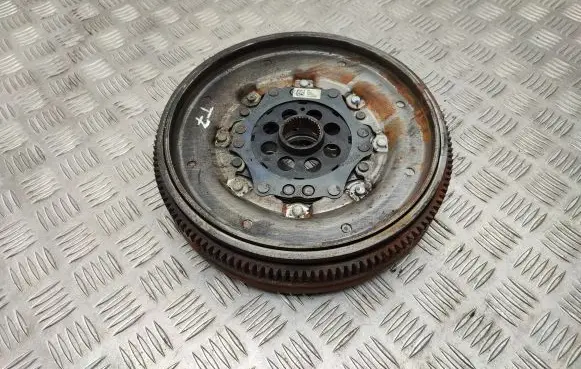 Volkswagen Transporter - Caravelle T7 Clutch set kit 05L105266J