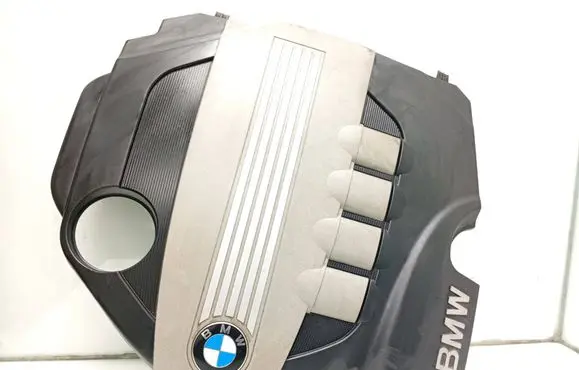 BMW 1 E81 E87 Engine cover (trim) 7797410 11147797410