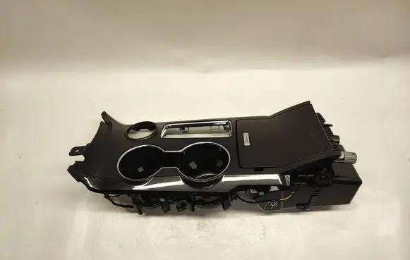 Ford Explorer VI Other center console (tunnel) element EB5378045P26
