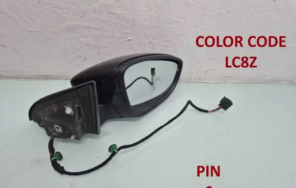 Volkswagen PASSAT CC Front door electric wing mirror 