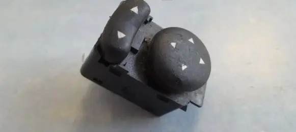 Fiat Bravo - Brava Wing mirror switch A223