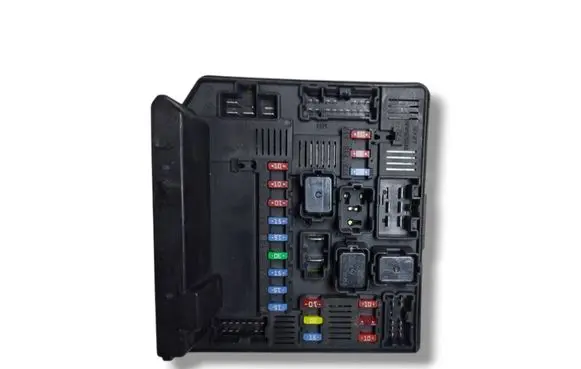 Nissan Qashqai Fuse module 284B7JD02A 518975032 6668263424