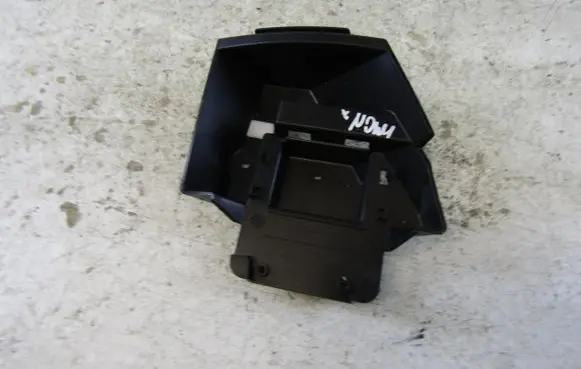 Ford Focus Rear bumper mounting bracket JX7B17D980C
