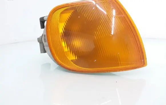 Volkswagen Polo III 6N 6N2 6NF Front indicator light 6N0953050B