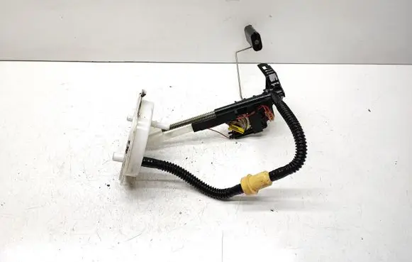 BMW 5 E60 E61 Fuel level sensor 6765849 0580303042