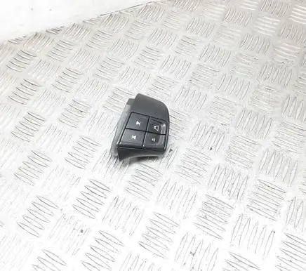 Volvo V50 Steering wheel buttons/switches 8637491 04985 758588
