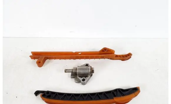 Mercedes-Benz C W205 other engine part